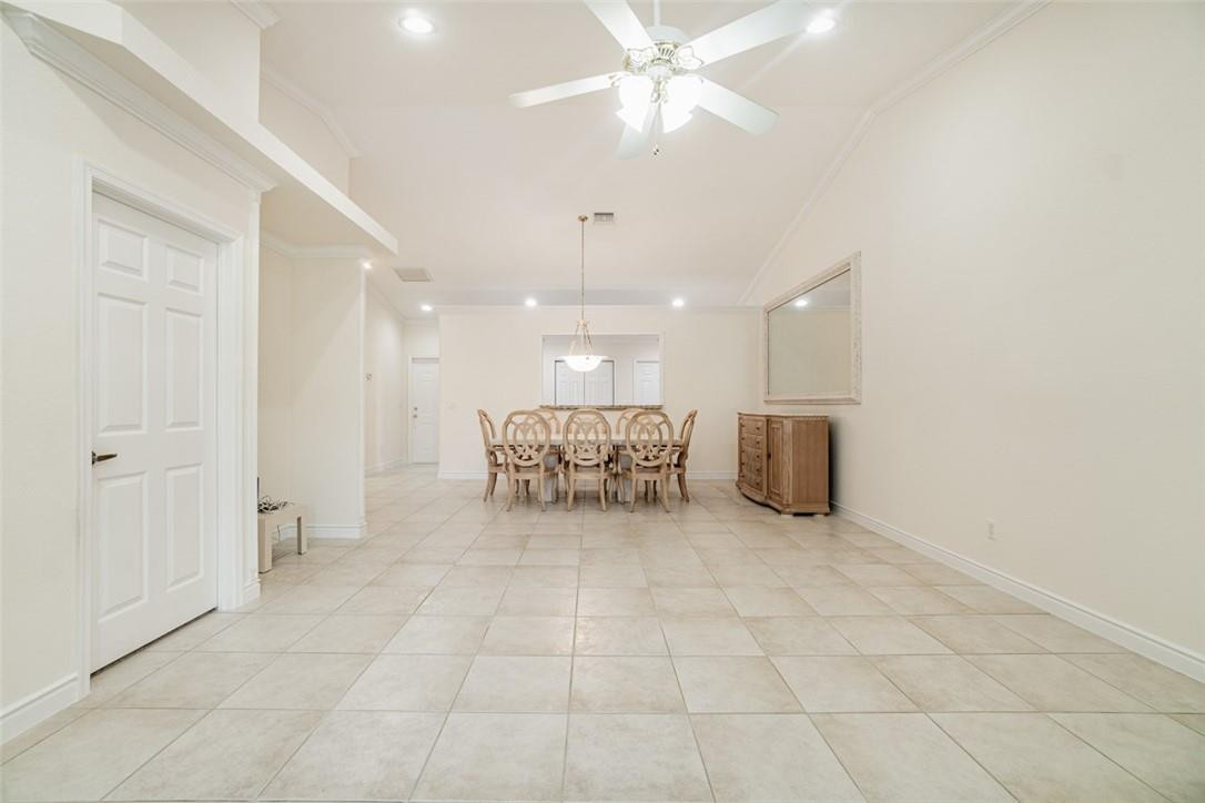 52 Lariat Circle Boca Raton, FL 33487 - Photo 6 of 22 Living and Dining area
