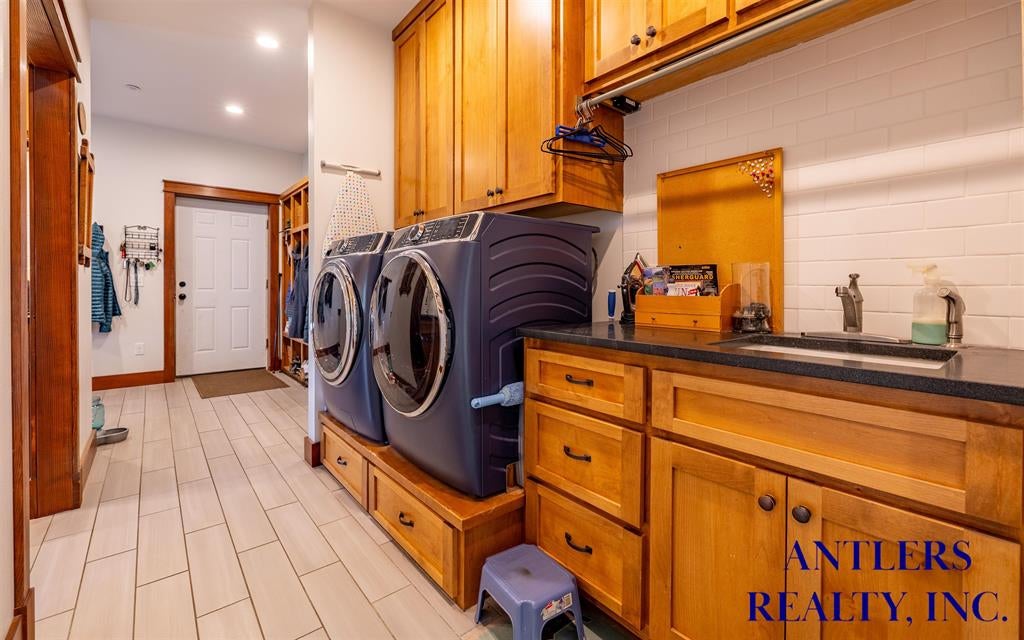 17 Thistle Road Cody, WY 82414 - Photo 62 of 108 Gallery Image 62