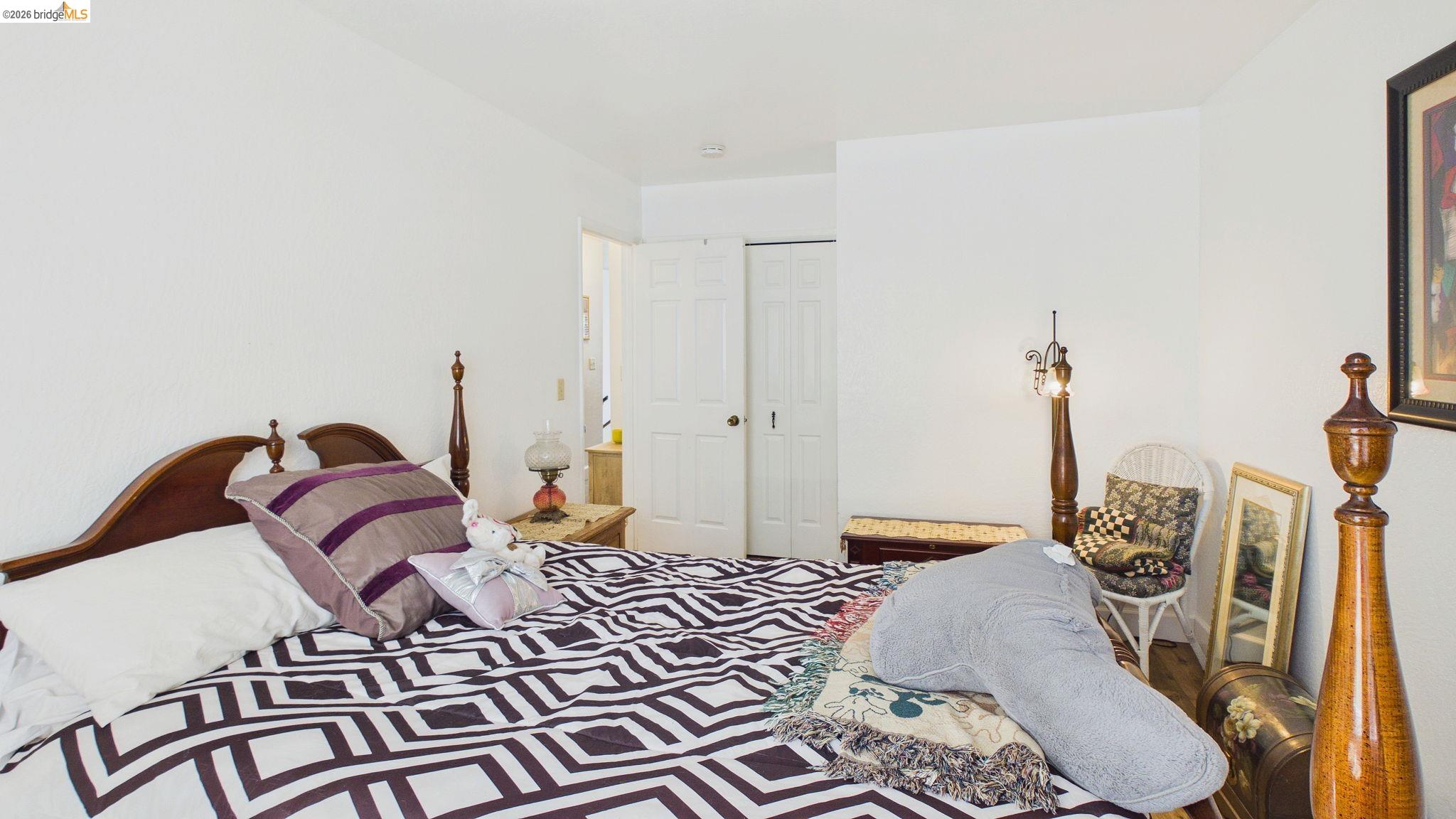 11858 Campo Seco Road Sonora, CA 95370 - Photo 31 of 45 White painted walls provide a neutral backdrop for furnishings