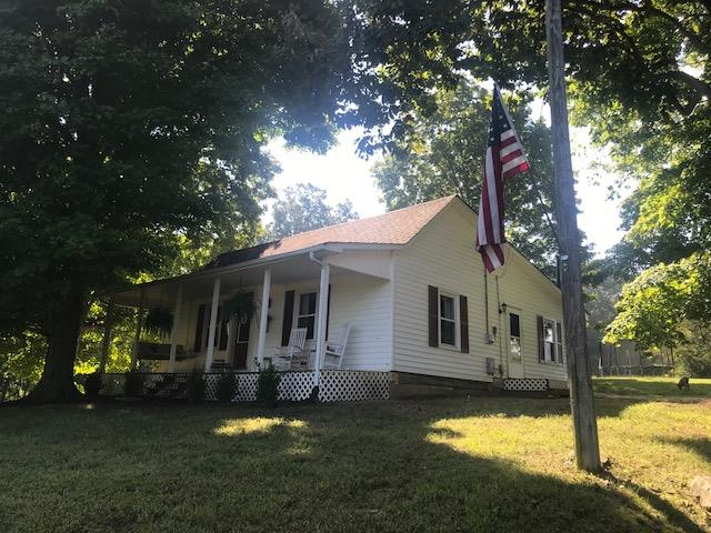 11665 Owens Chapel Road Springfield, TN 37172 - Photo 24 of 25 a view of a house with swimming pool and sitting area