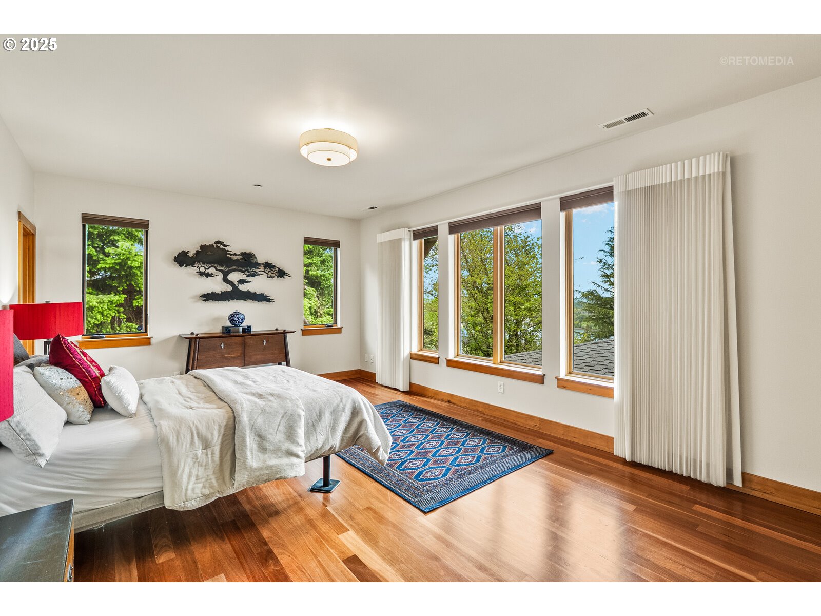 7604 South Hood Avenue Portland, OR 97219 - Photo 19 of 43