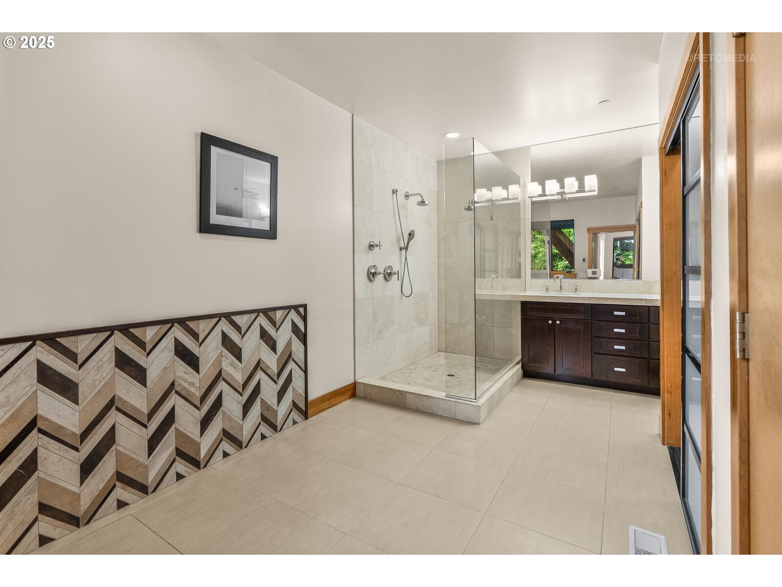 7604 South Hood Avenue Portland, OR 97219 - Photo 21 of 43