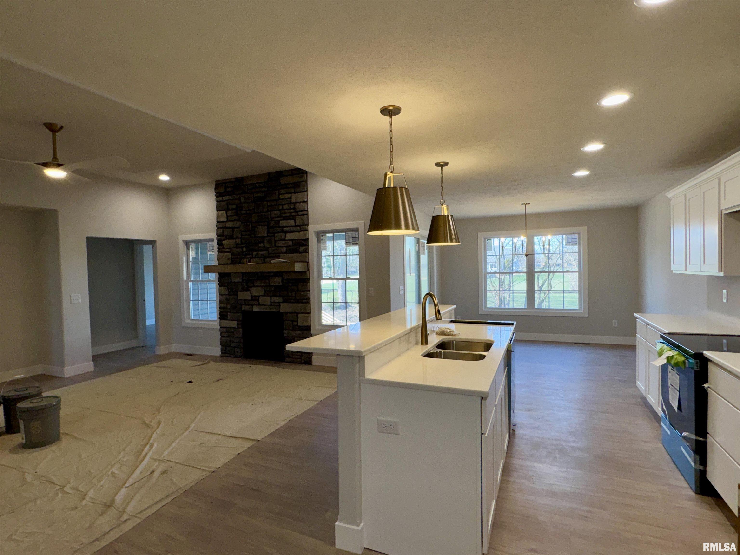 1701 Ambleside Drive Springfield, IL 62711 - Photo 17 of 35