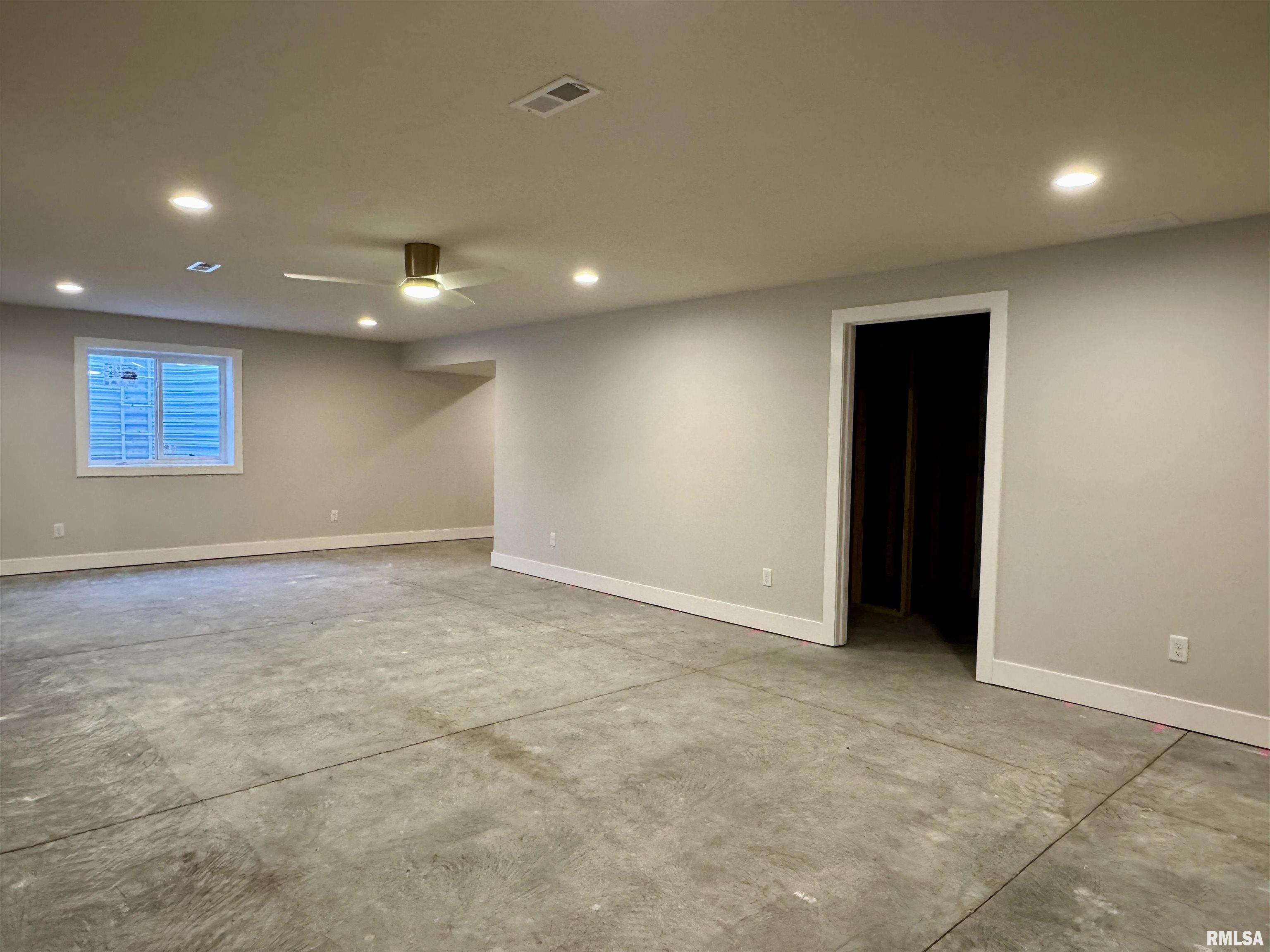 1701 Ambleside Drive Springfield, IL 62711 - Photo 29 of 35