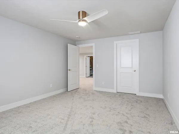 $425,000 | 1701 Ambleside Drive, Springfield, IL 62711