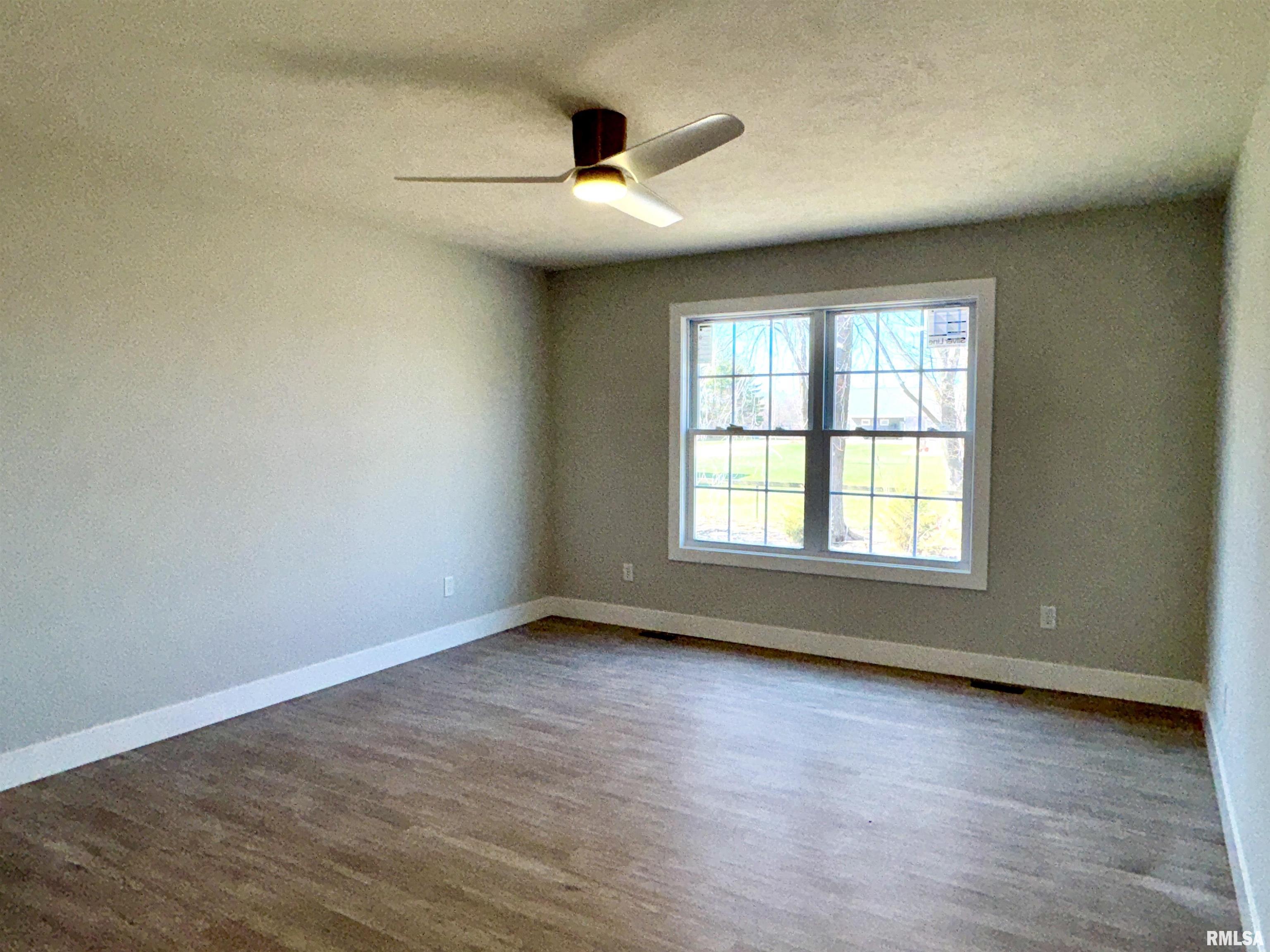 1701 Ambleside Drive Springfield, IL 62711 - Photo 8 of 35