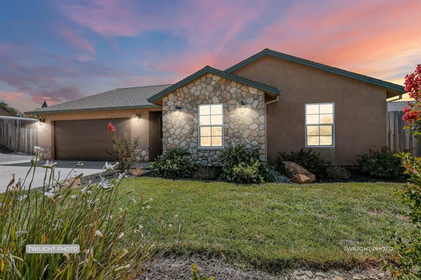$465,000 | 1265 Yacht Court, Redding, CA 96003