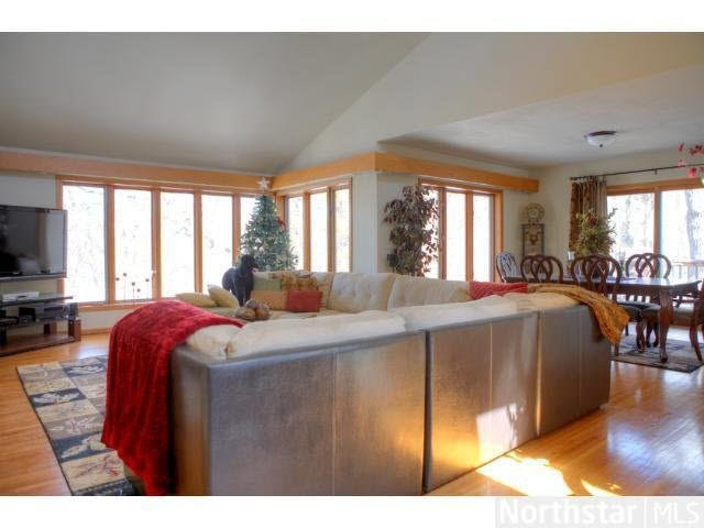 1937 Oakland Road Minnetonka, MN 55305 - Photo 3 of 10 Gallery Image 3
