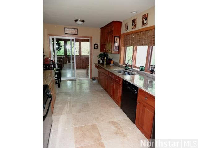 1937 Oakland Road Minnetonka, MN 55305 - Photo 5 of 10 Gallery Image 5