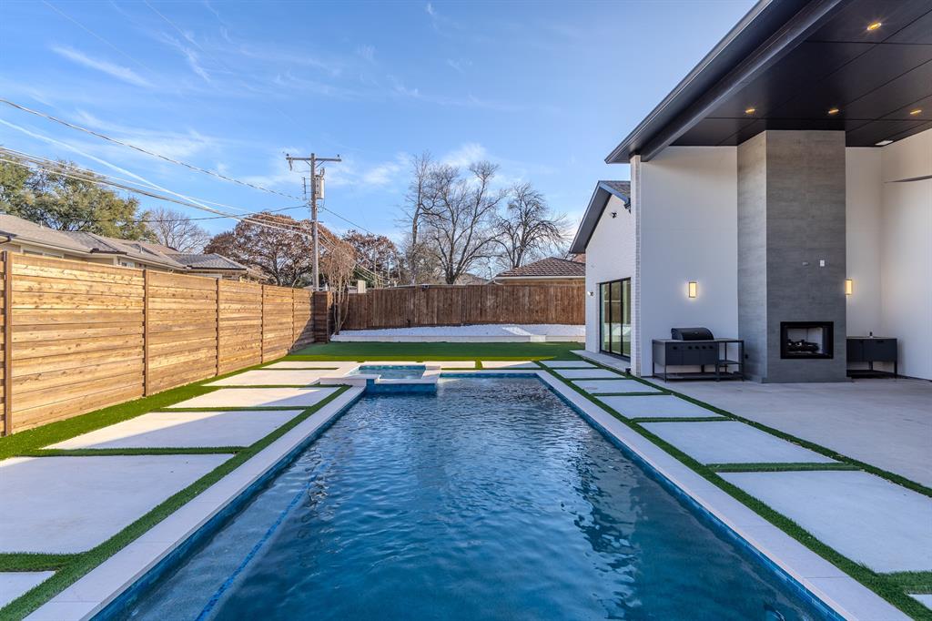 11232 Hillcrest Road Dallas, TX 75230 - Photo 28 of 34