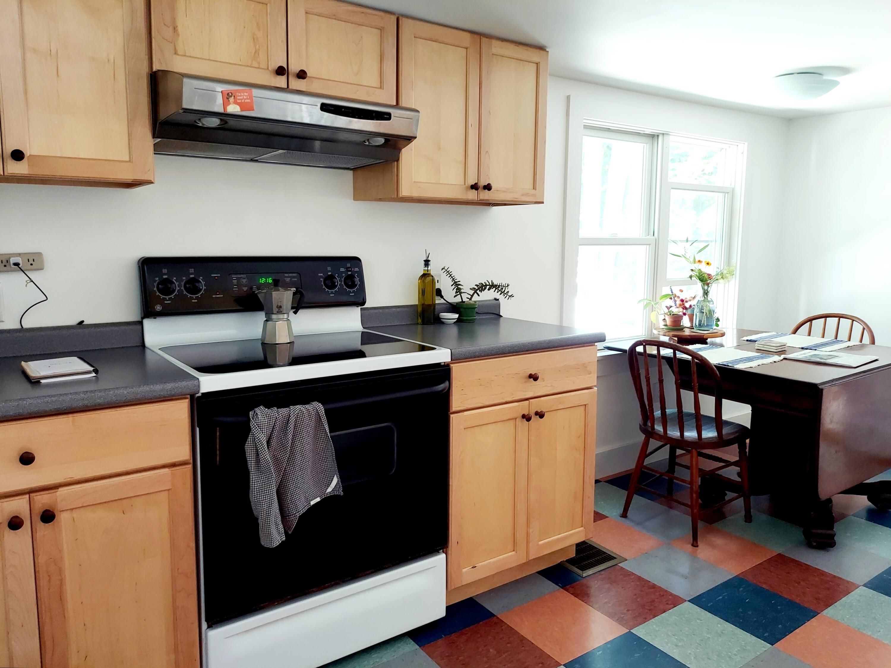135 Old Bath Road Brunswick, ME 04011 - Photo 13 of 37 Dining Area