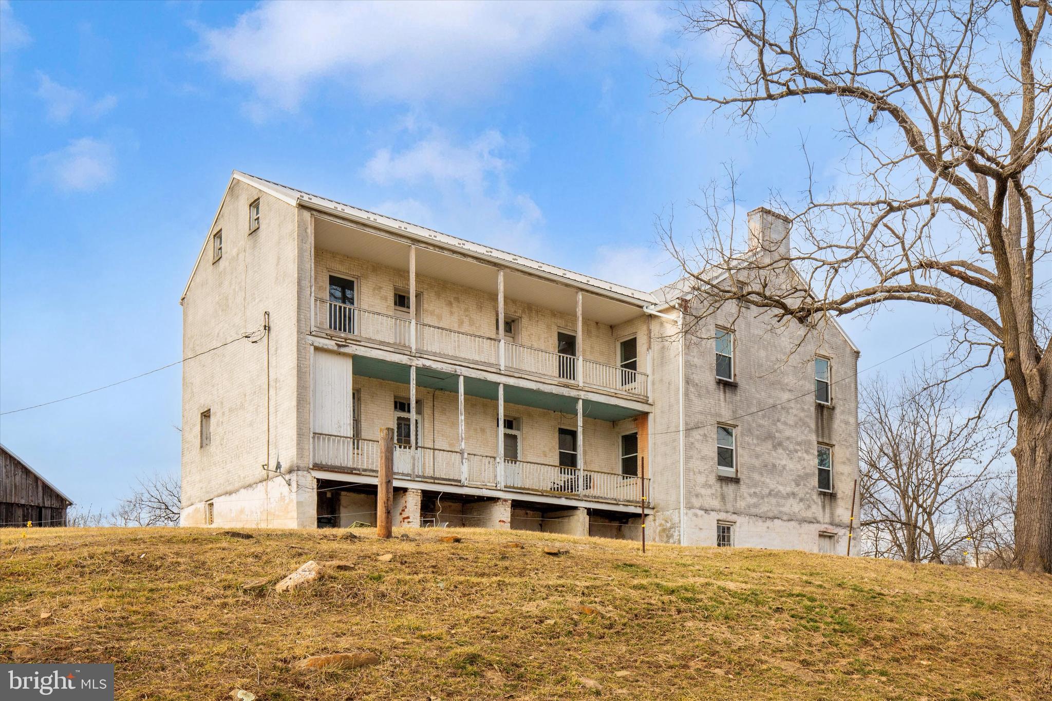 2820 Milt Summers Road Middletown, MD 21769 - Photo 18 of 88 a large building with a large windows
