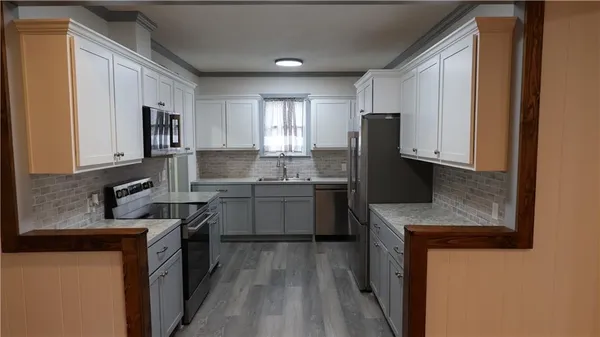 $305,000 | 13975 Northwest 31st Highway, Garnett, KS 66032