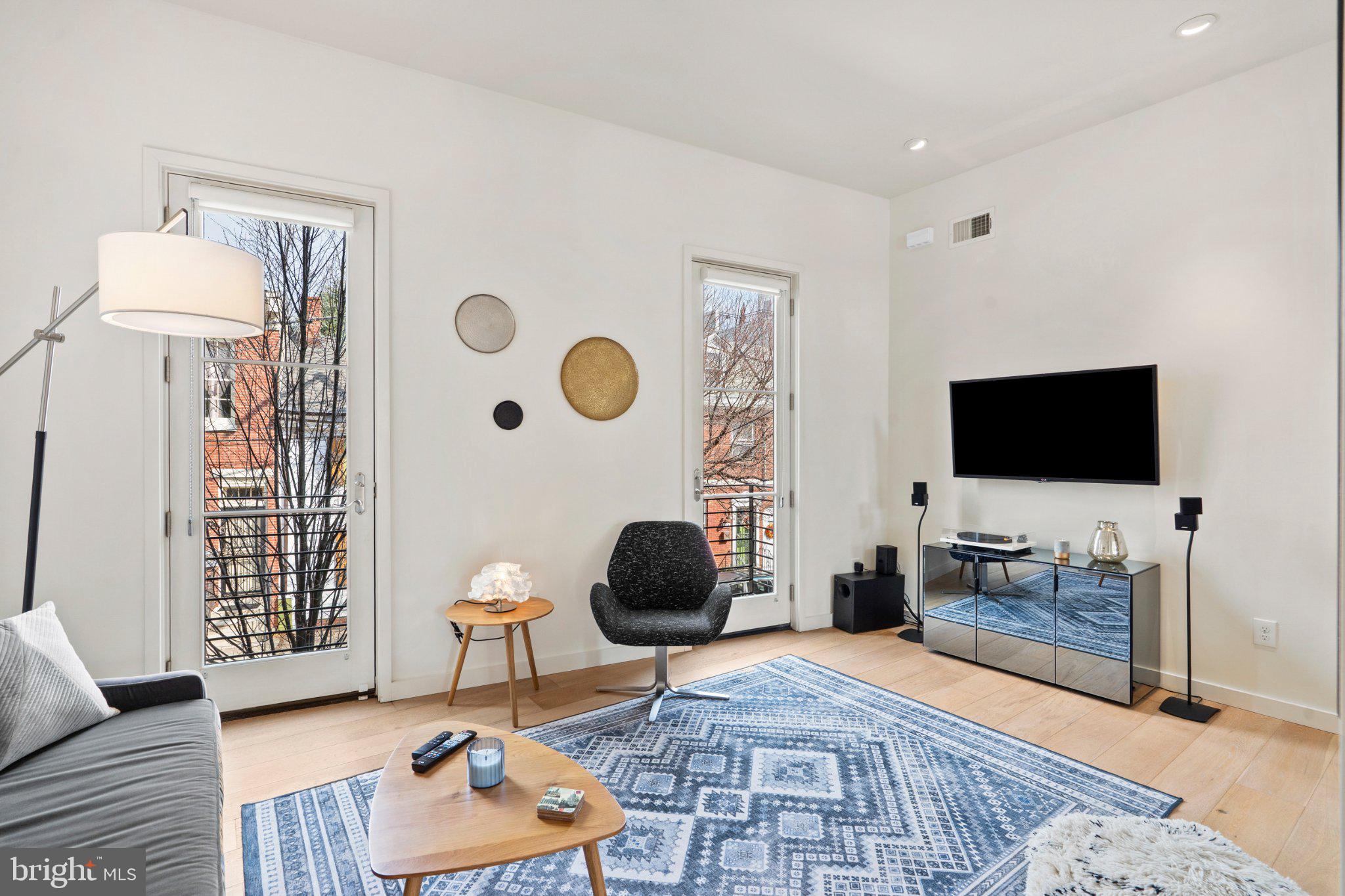 116 League Street Philadelphia, PA 19147 - Photo 14 of 30 Bright and airy modern living space.