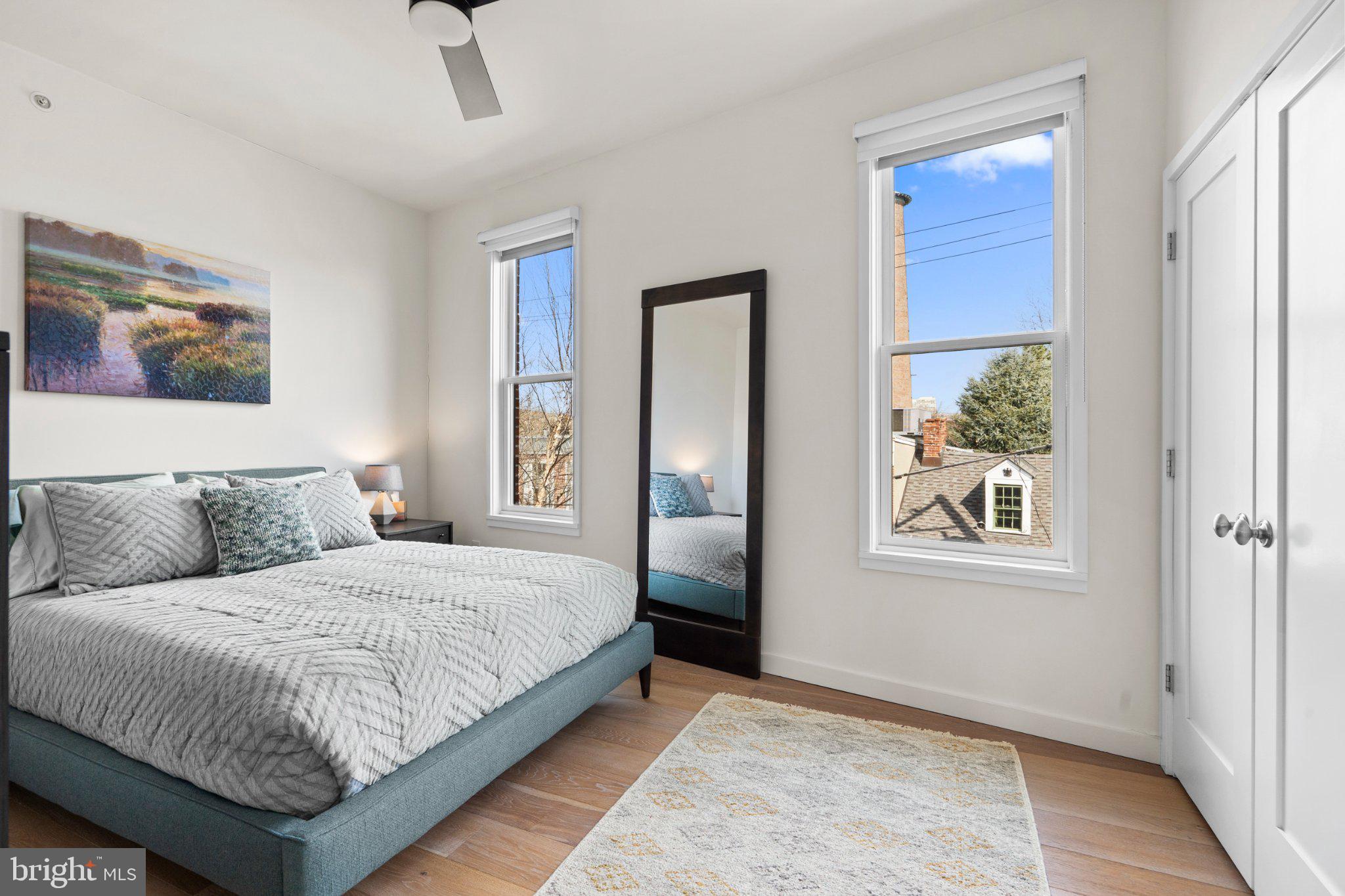 116 League Street Philadelphia, PA 19147 - Photo 16 of 30 Bright and airy bedroom retreat.