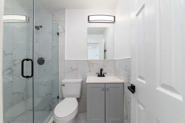 $1,850 | 802 East 33rd Street, Houston, TX 77022
