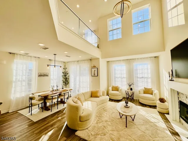 $4,000 | 52 Depot Way, Dunellen, NJ 08812