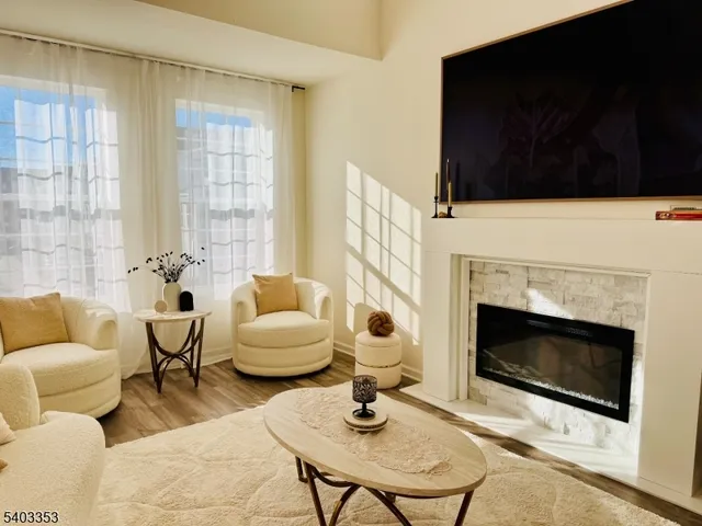 $4,000 | 52 Depot Way, Dunellen, NJ 08812