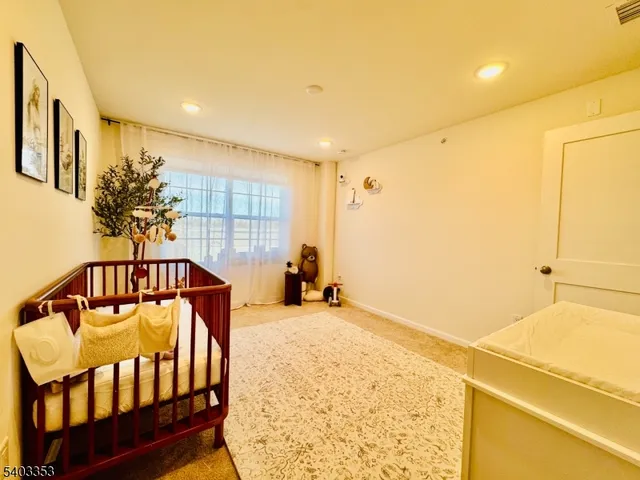 $4,000 | 52 Depot Way, Dunellen, NJ 08812