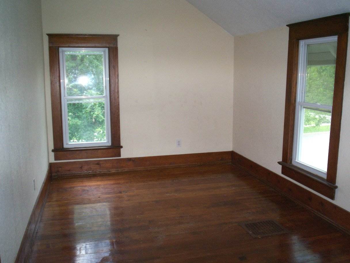 309 West Main Street Butler, IN 46721 - Photo 12 of 24