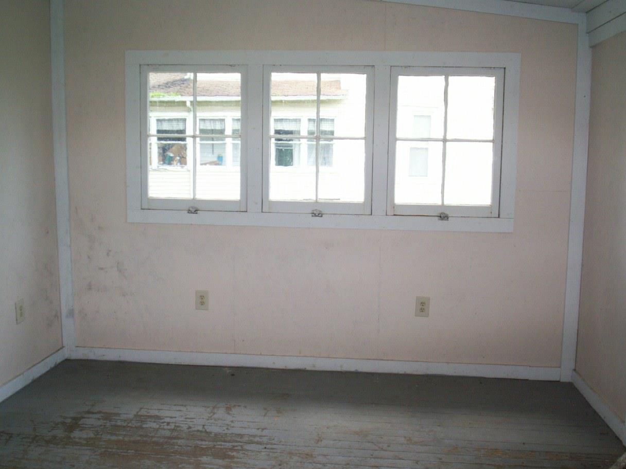 309 West Main Street Butler, IN 46721 - Photo 13 of 24
