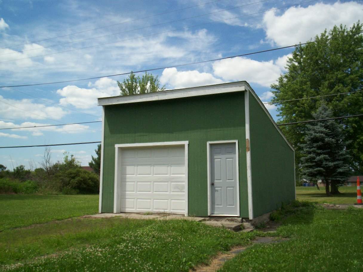 309 West Main Street Butler, IN 46721 - Photo 23 of 24
