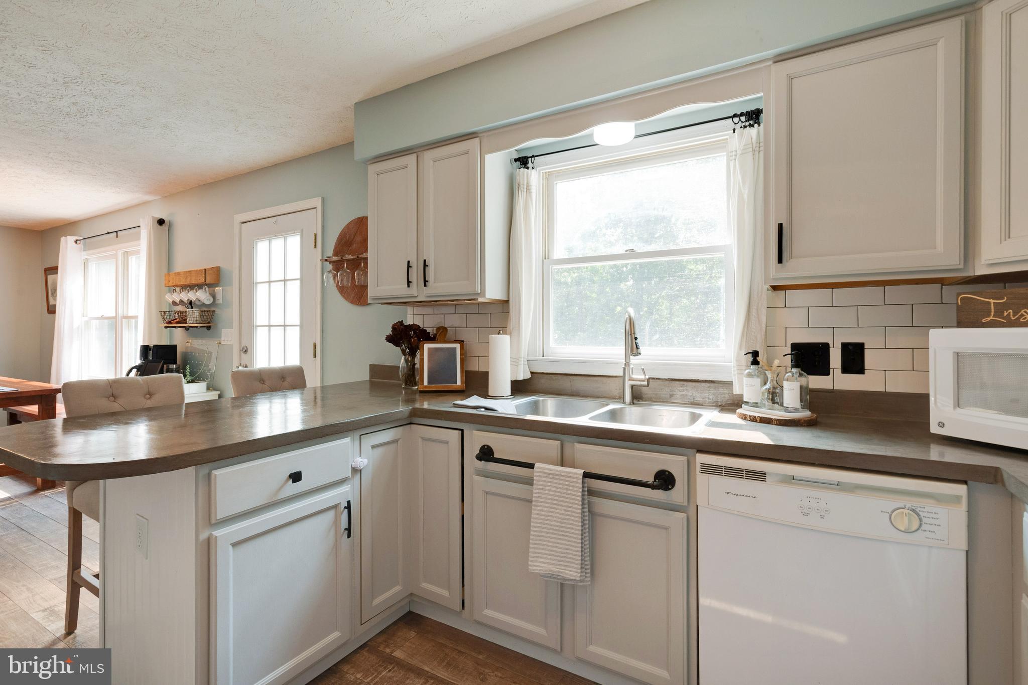 18263 Sumter Road Culpeper, VA 22701 - Photo 9 of 31 Gallery Image 9