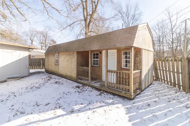 $270,000 | 1127 Hickory Lane, New Castle, IN 47362