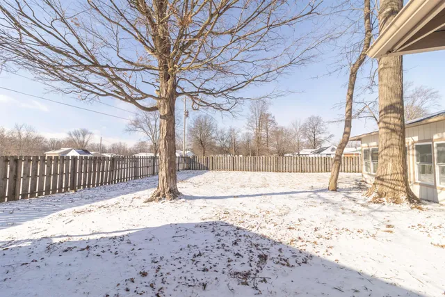 $270,000 | 1127 Hickory Lane, New Castle, IN 47362