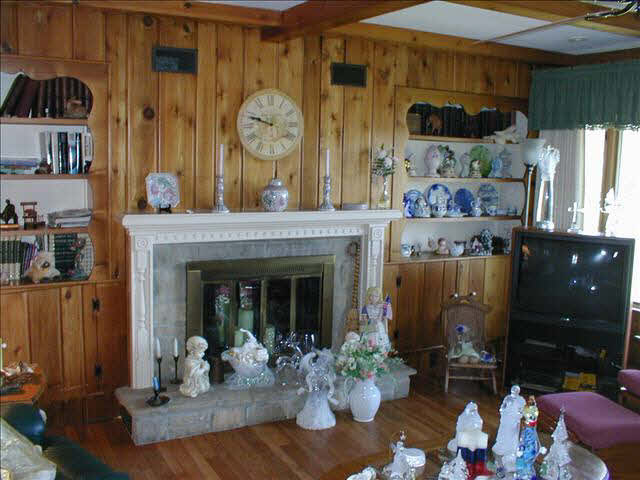 4940 South Custer Road Monroe, MI 48161 - Photo 2 of 5 Living Room
