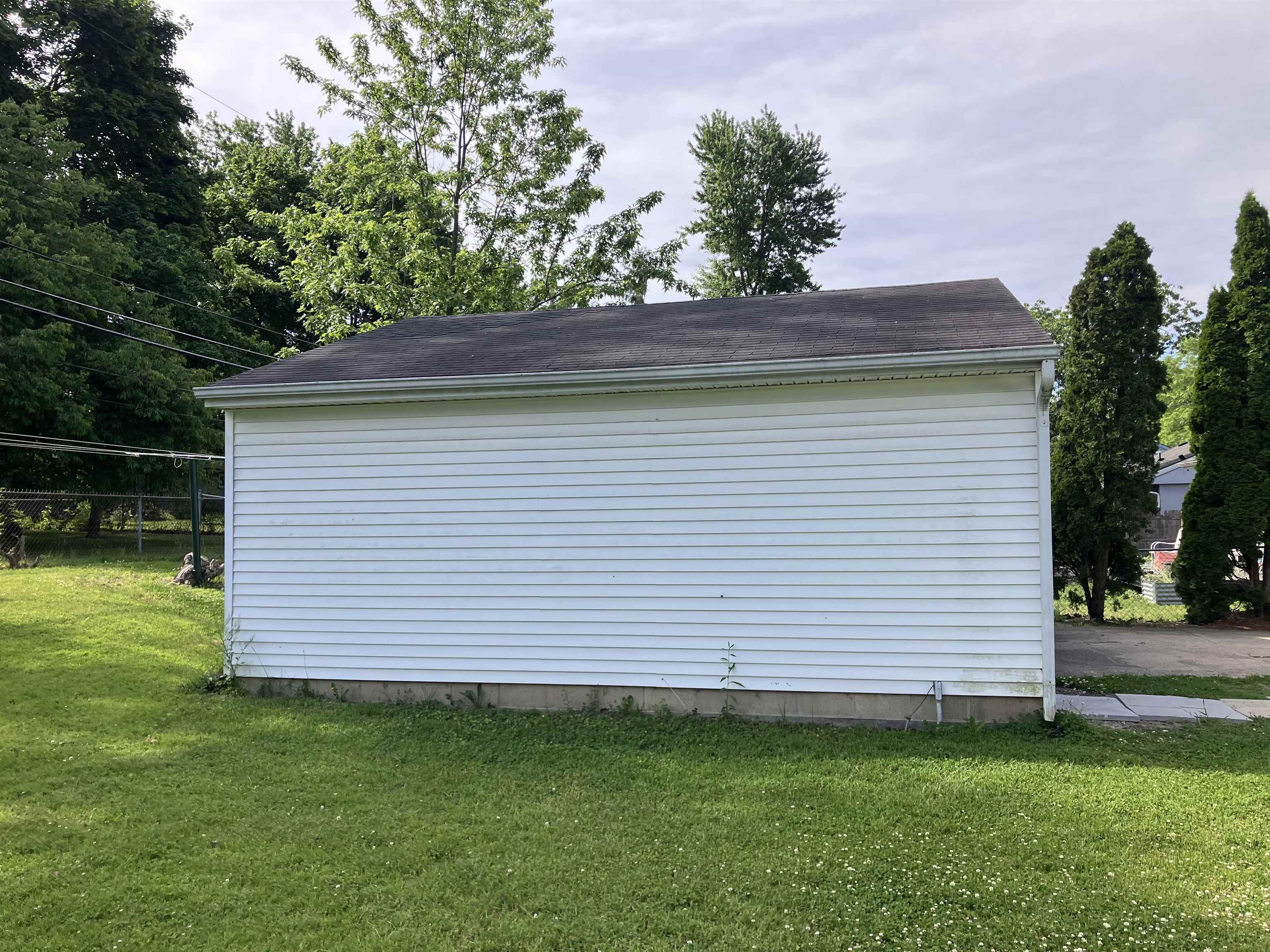 3201 Norwich Road Lansing, MI 48911 - Photo 6 of 31