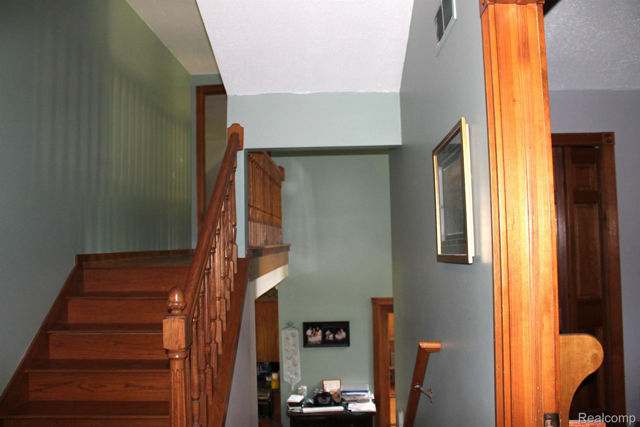 24421 Florence Road Armada, MI 48005 - Photo 11 of 39 Gallery Image 11