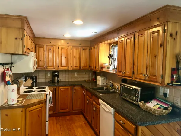 $339,999 | 34 Park Road, Johnsburg, NY 12843