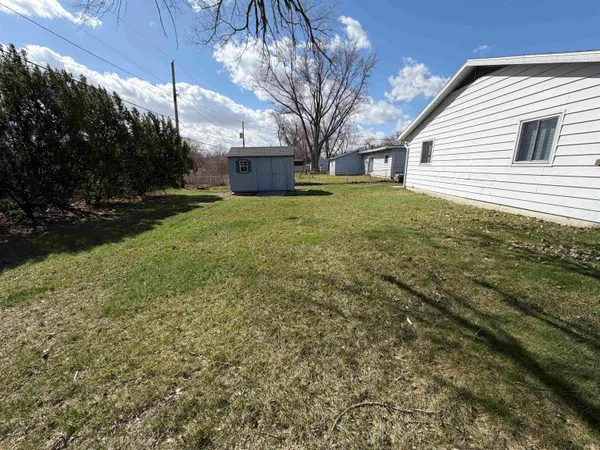 7425 Knightswood Drive, Fort Wayne, IN 46819