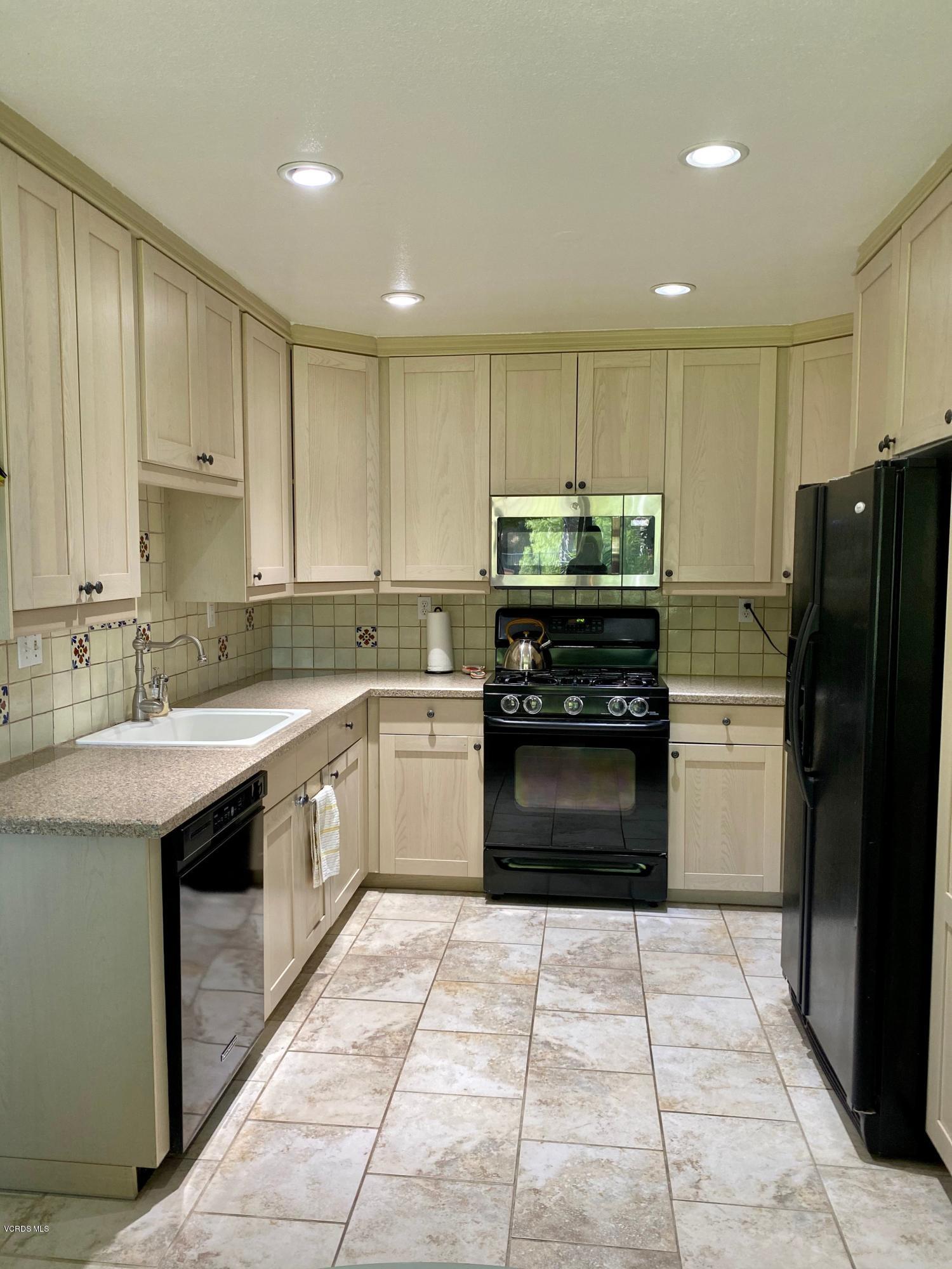 13137 East Millerton Road Moorpark, CA 93021 - Photo 22 of 36 39