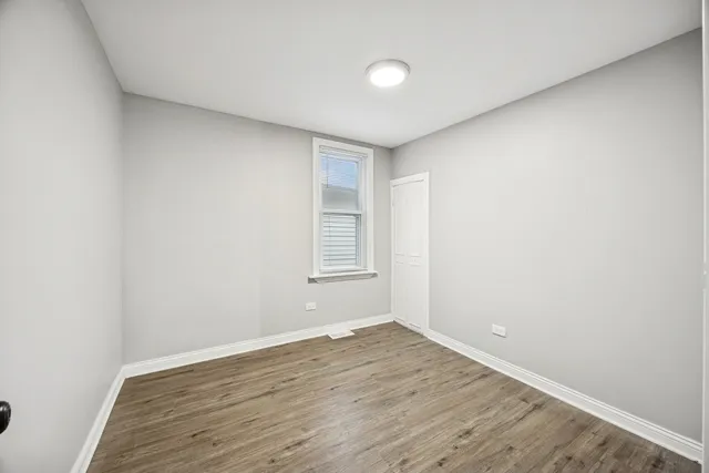 $370,000 | 5533 West 63rd Place, Chicago, IL 60638