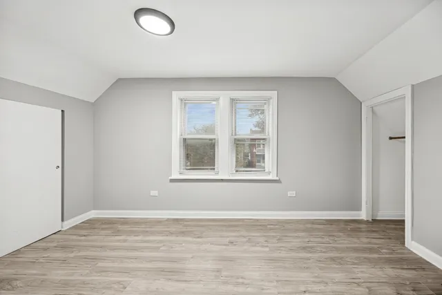 $370,000 | 5533 West 63rd Place, Chicago, IL 60638