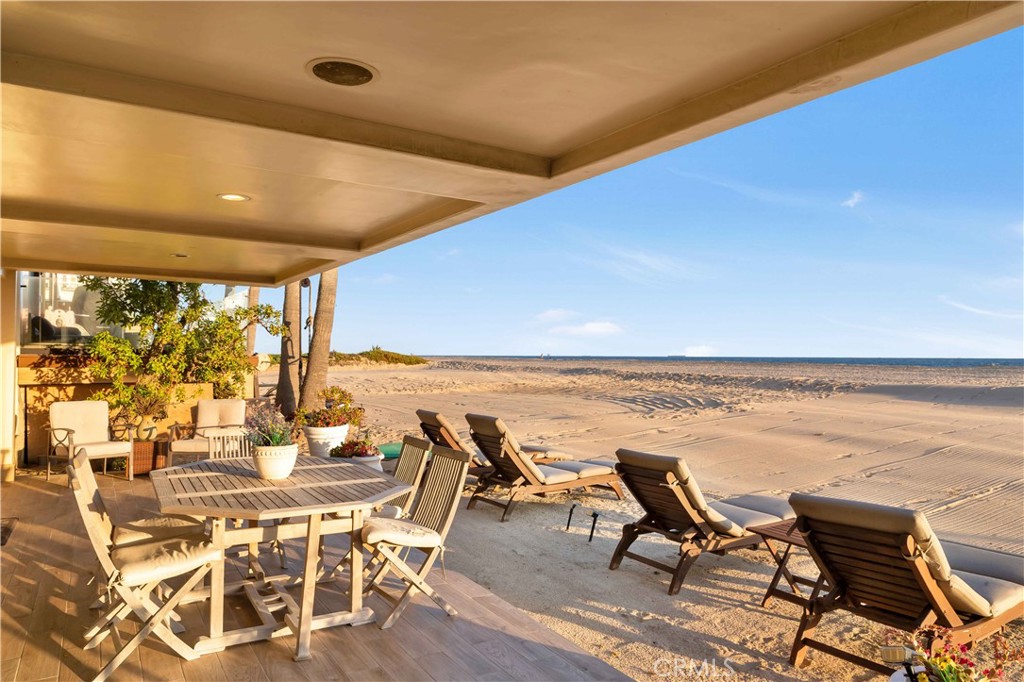 67 Surfside Avenue Surfside, CA 92649 - Photo 12 of 61