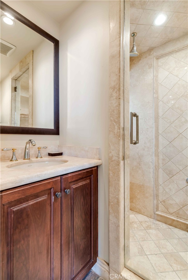 67 Surfside Avenue Surfside, CA 92649 - Photo 14 of 61 1st Fl BA with Steam Shower