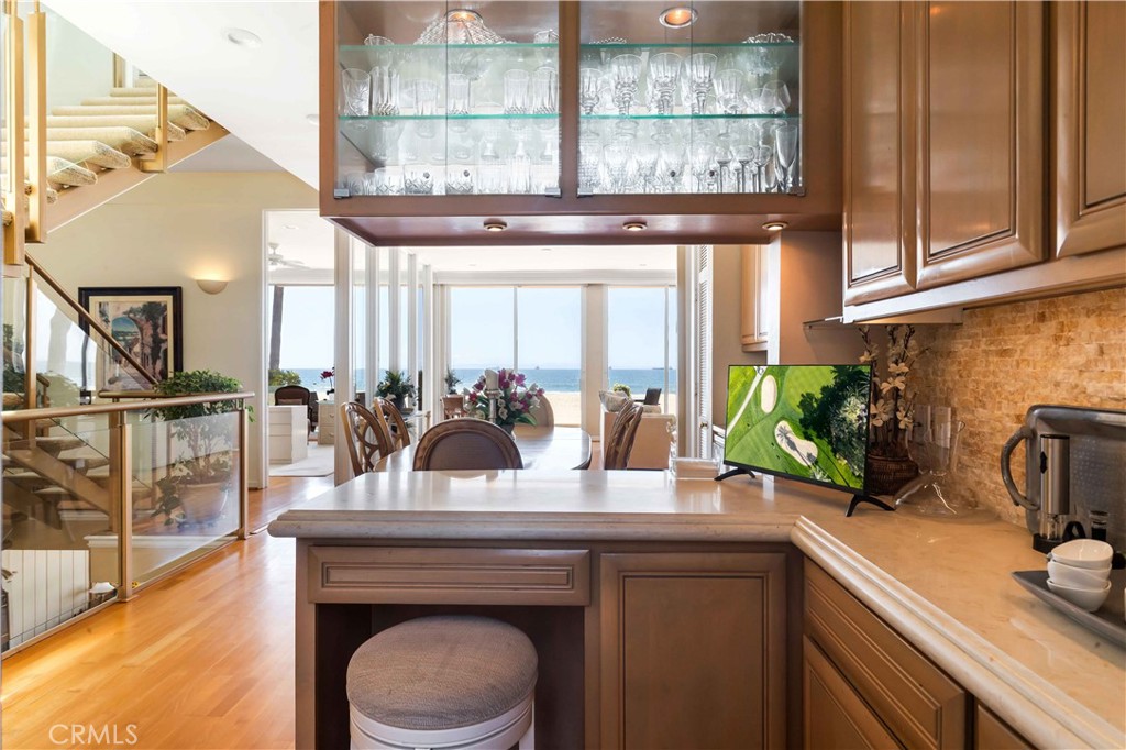 67 Surfside Avenue Surfside, CA 92649 - Photo 25 of 61 Kitchen area with view