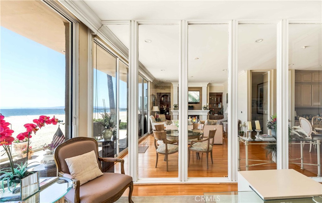 67 Surfside Avenue Surfside, CA 92649 - Photo 29 of 61 Office view