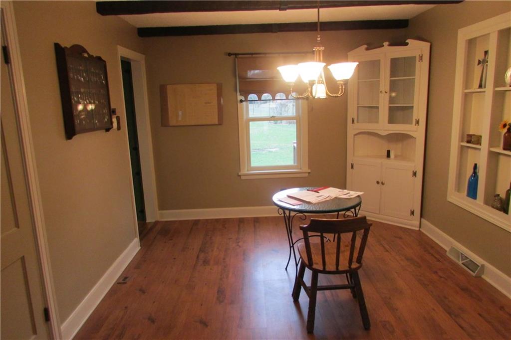 3110 Mercer Road New Castle, PA 16105 - Photo 7 of 25 Dining area. Corner cupboard can stay or be moved. Coat closet to the left.