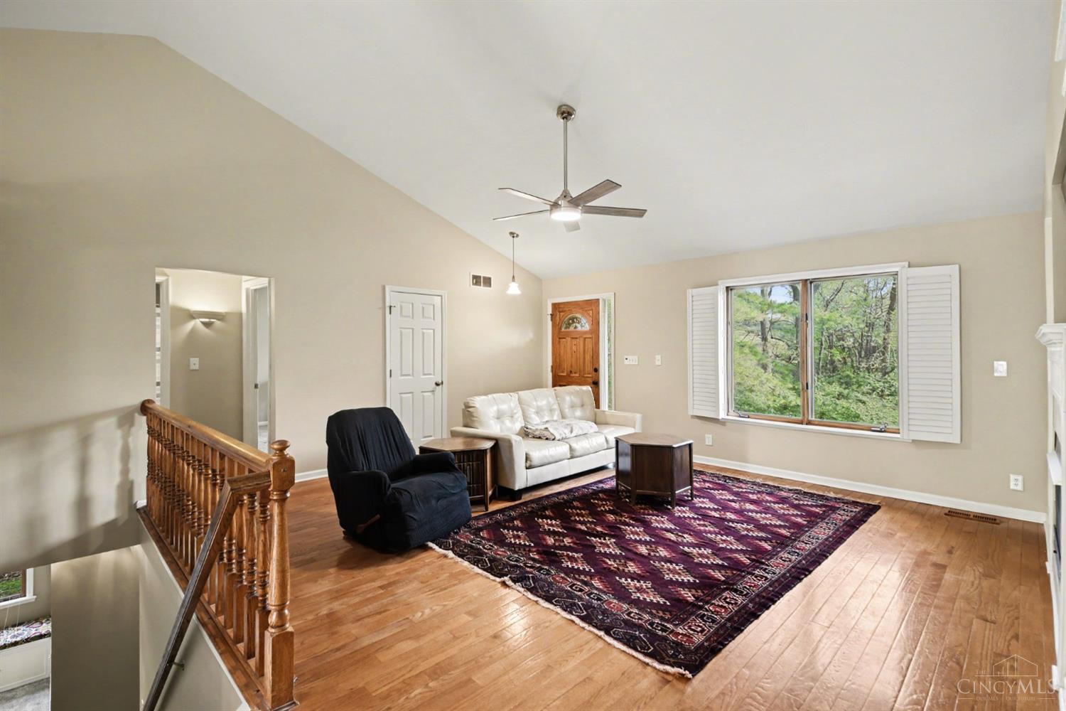 3623 Reemelin Road Cincinnati, OH 45211 - Photo 4 of 27