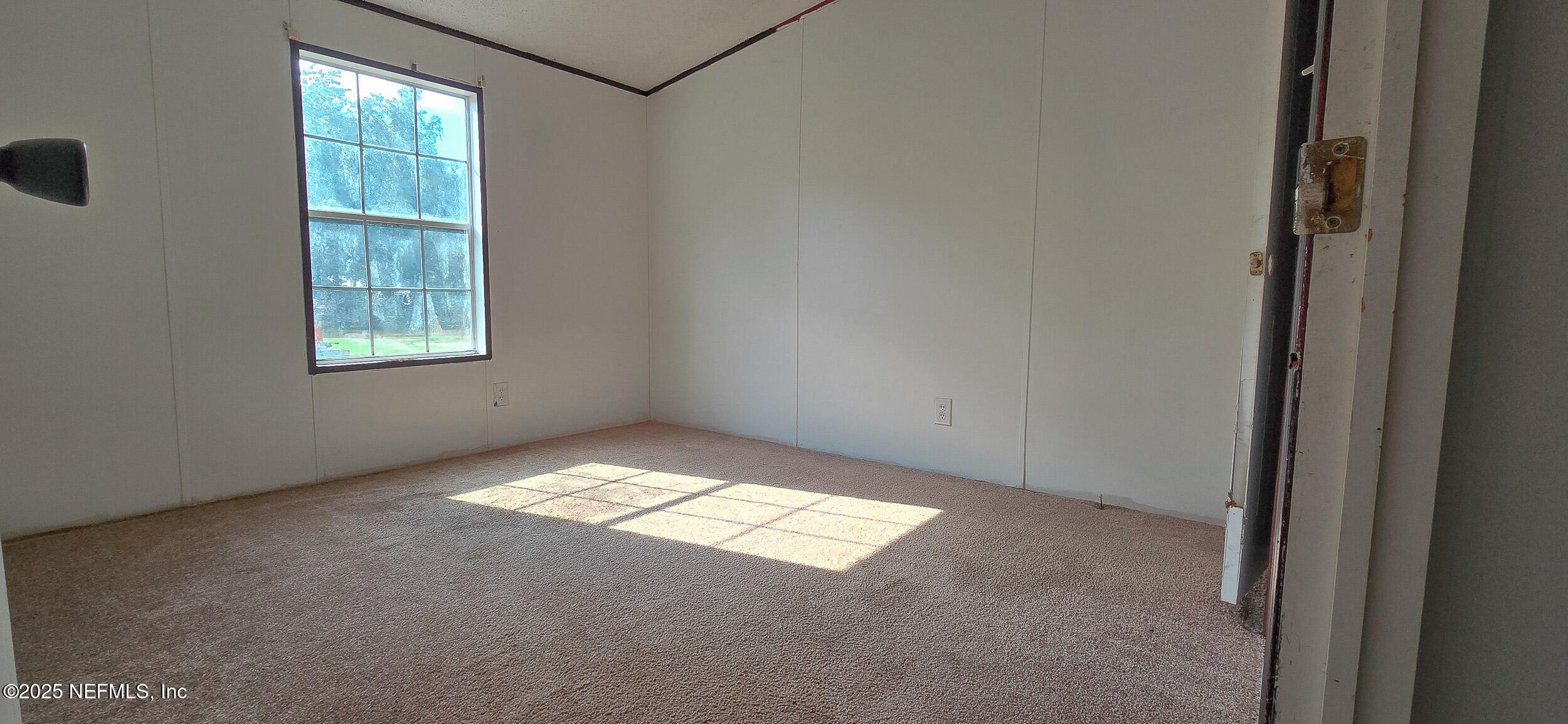 11325 Young Road, Unit 1 Jacksonville, FL 32218 - Photo 24 of 32 Bedroom 3