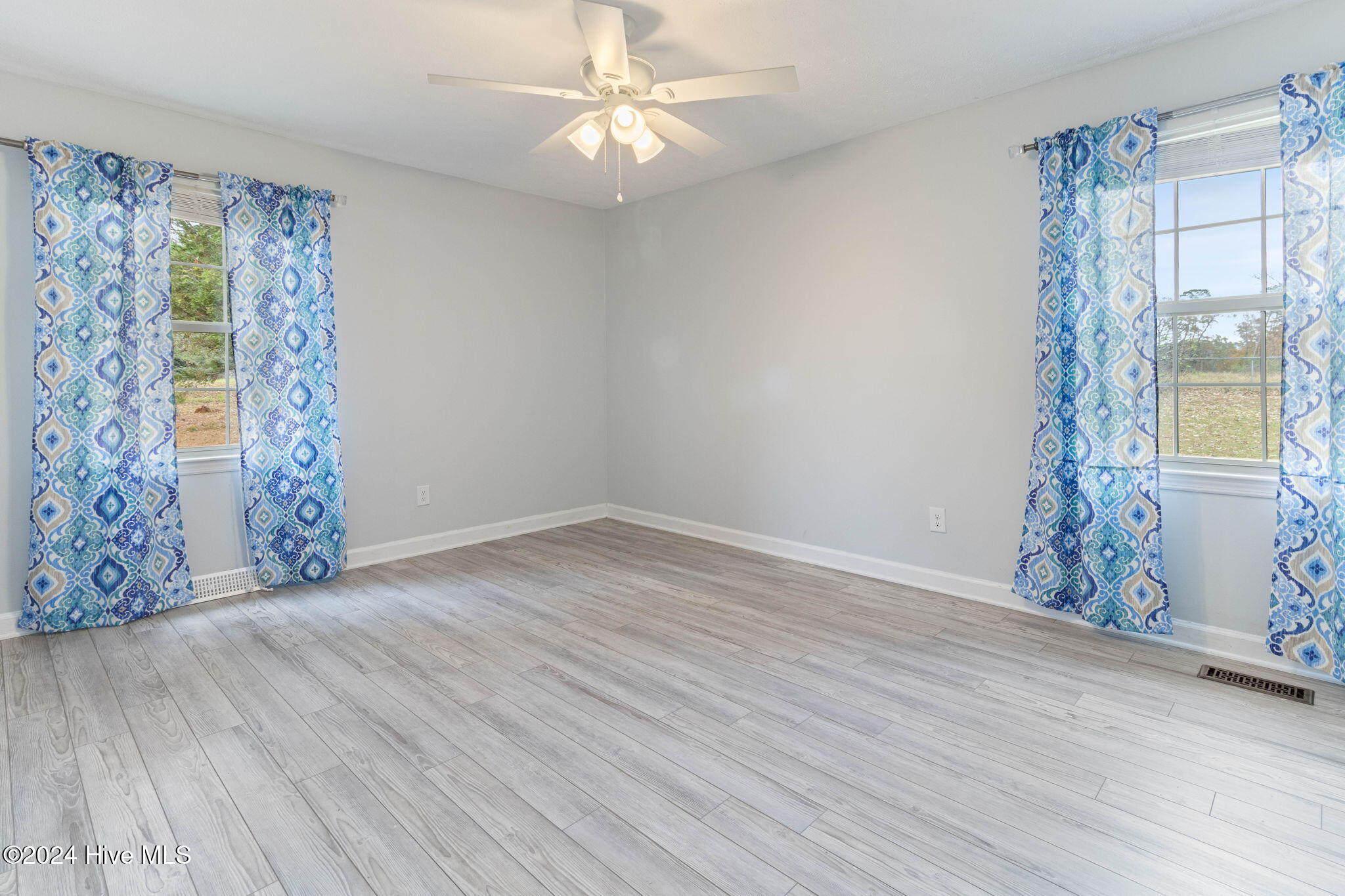 498 Happy Valley Road Elizabethtown, NC 28337 - Photo 23 of 33 25-web-or-mls-IMG_6898