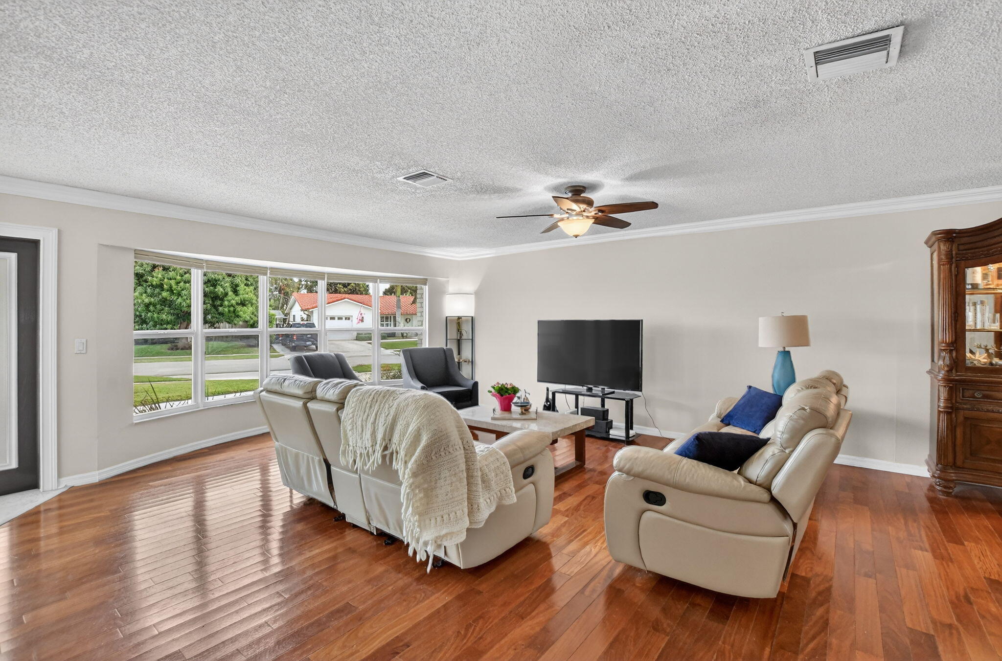 1311 Southwest 14th Avenue Boca Raton, FL 33486 - Photo 12 of 54 13-web-or-mls-DSC_0863