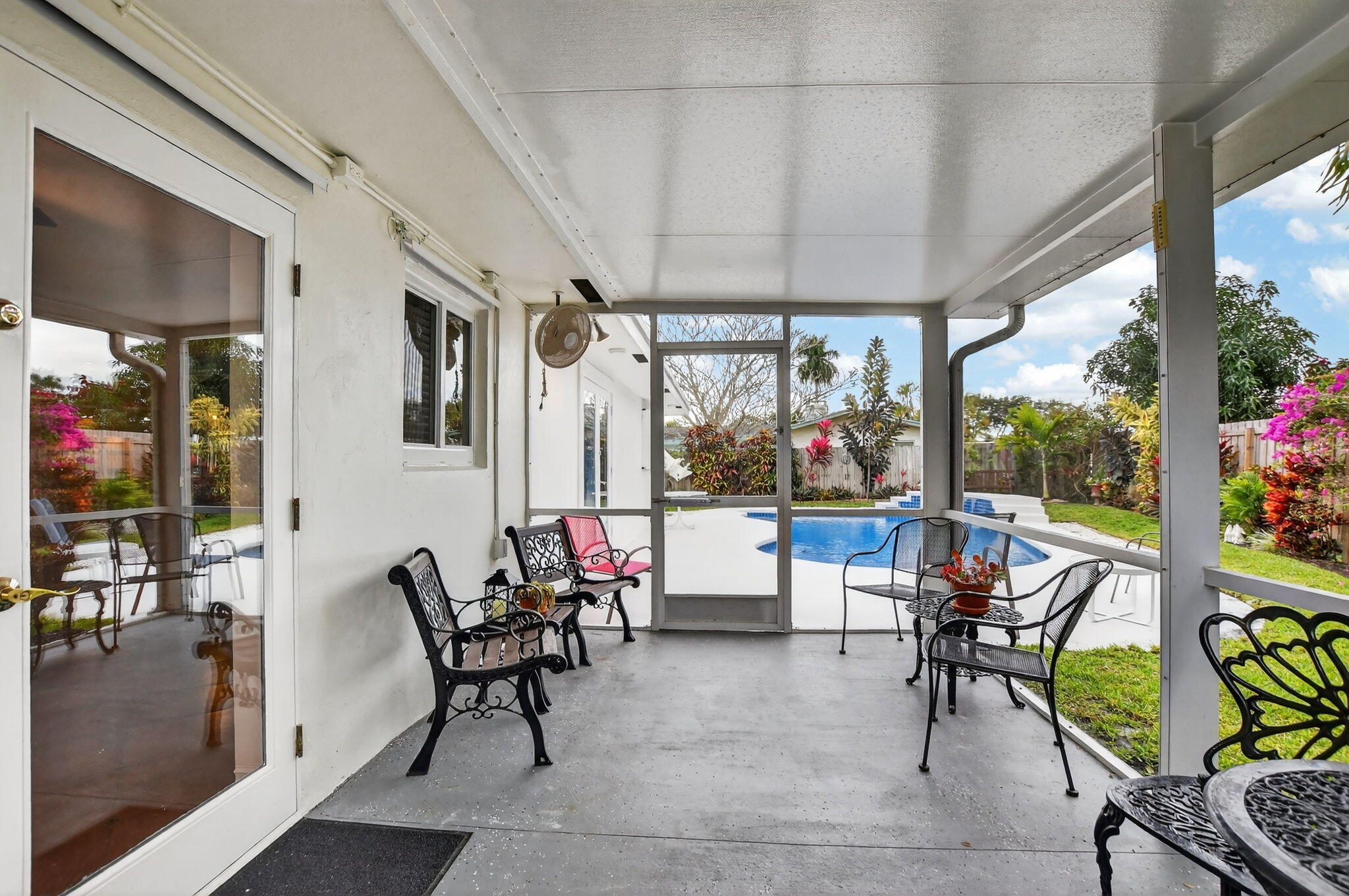 1311 Southwest 14th Avenue Boca Raton, FL 33486 - Photo 39 of 54 Covered patio