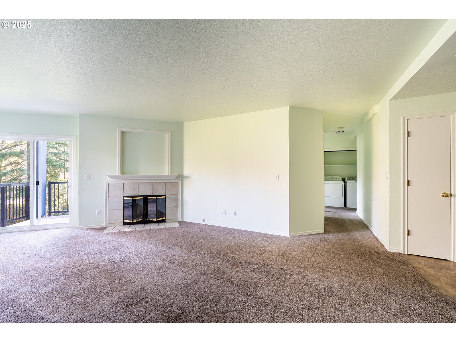 8720 Southwest Tualatin Road, Unit 206 Tualatin, OR 97062 - Photo 15 of 48
