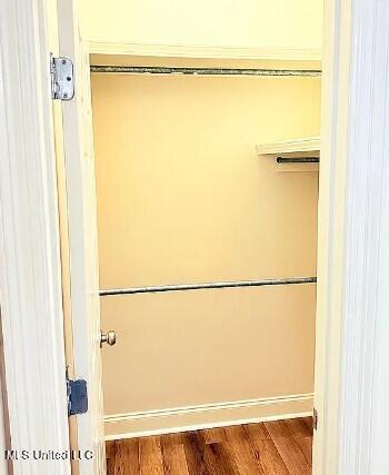 108 Frenchman's Cay Ridgeland, MS 39157 - Photo 15 of 17 108 guest bed closet