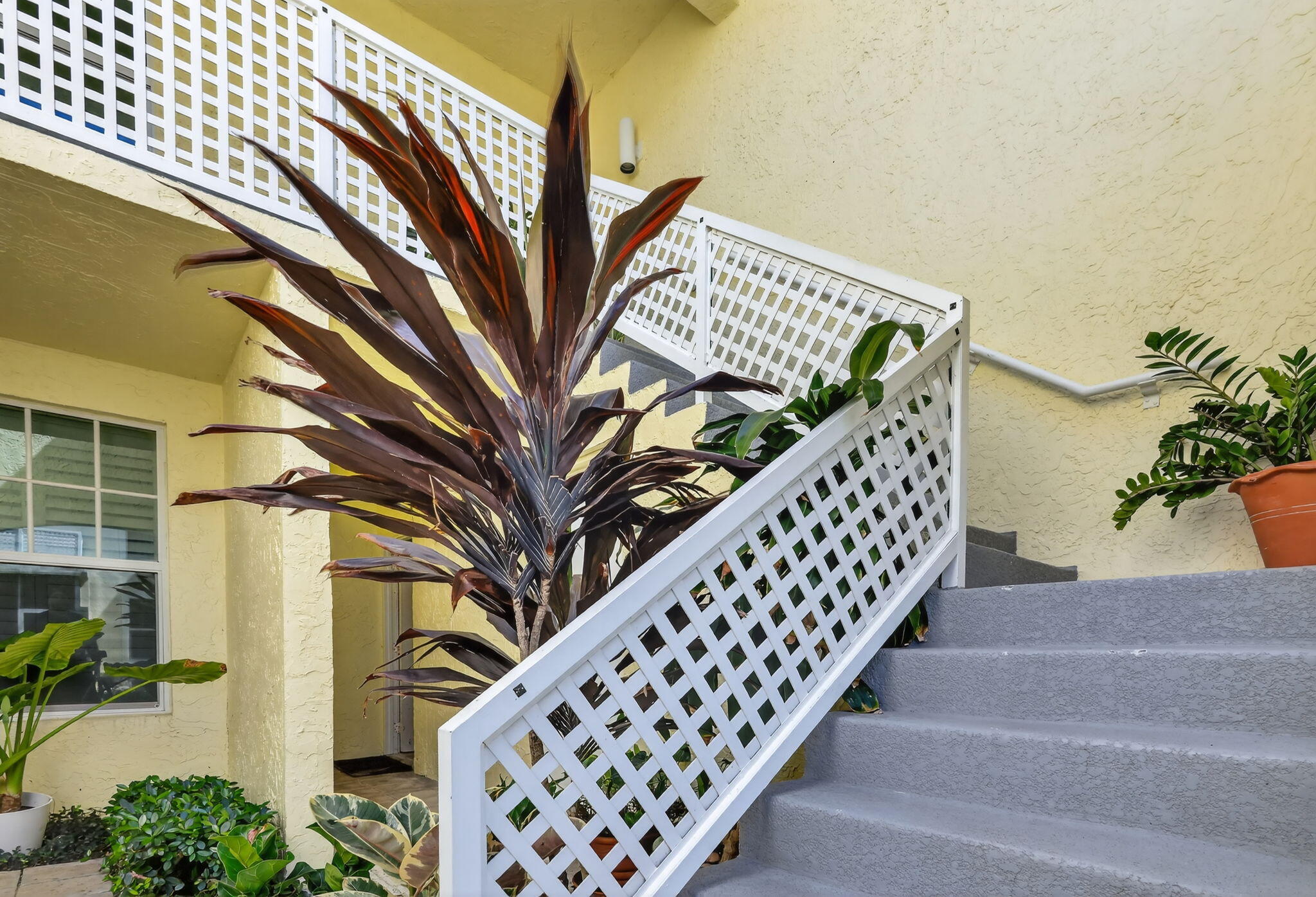 1403 Mainsail Circle Jupiter, FL 33477 - Photo 3 of 74 4-web-or-mls-F14A6866